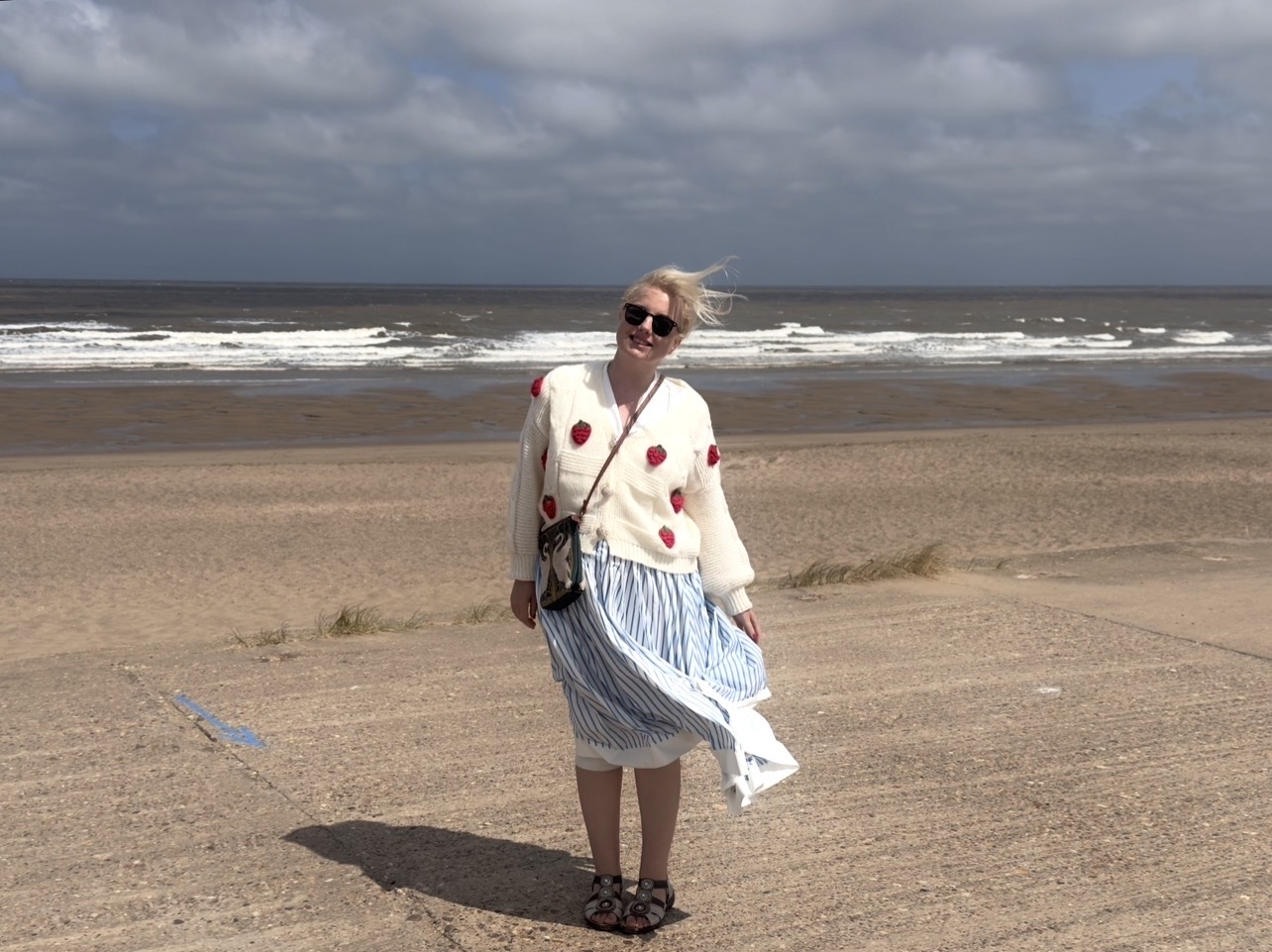 Ukrainian artist Marina Stognieva on the North Sea coast in Mablethorpe, summer 2026